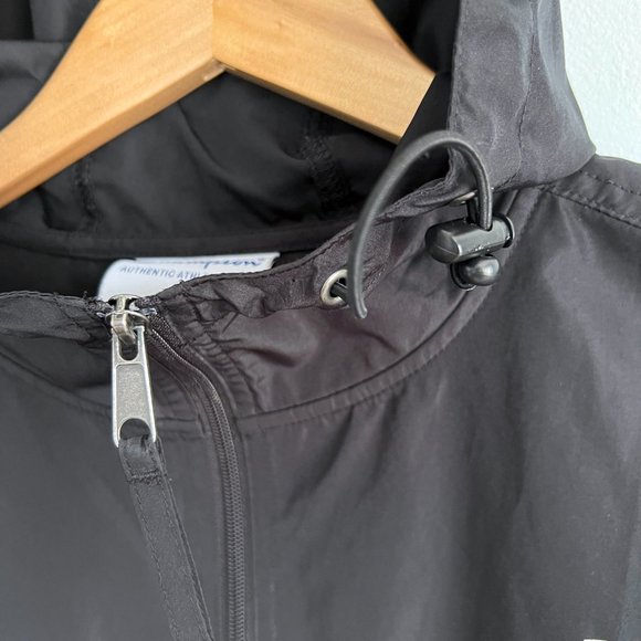 💛 Champion Windbreaker Size Small - Picture 10 of 14